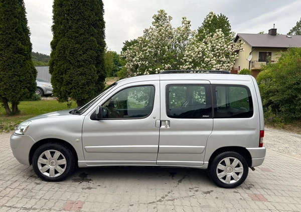 Citroen Berlingo cena 13900 przebieg: 242000, rok produkcji 2006 z Gościno małe 631